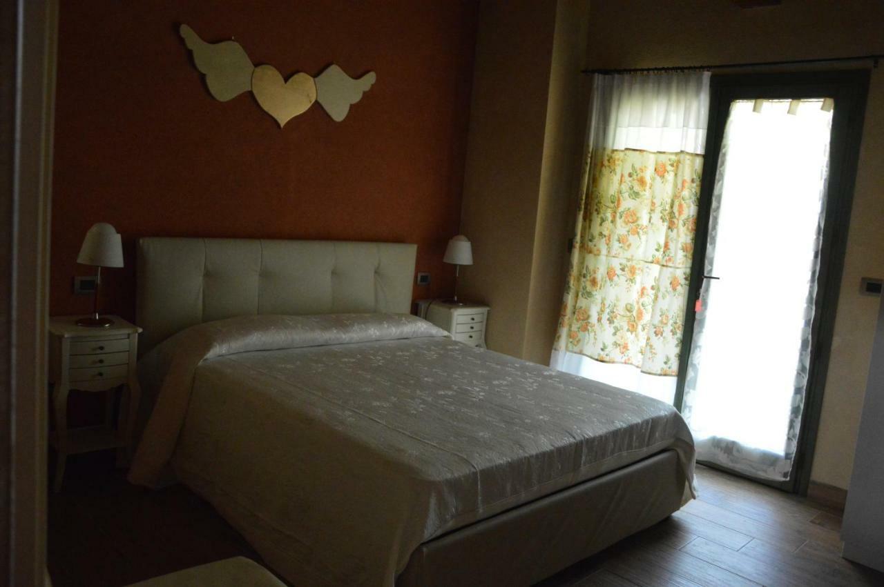 B&B La Piazzetta 佩波利堡 外观 照片